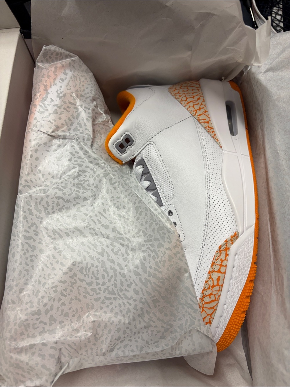 Jordan WMNS Air Jordan 3 Retro - White/Orange/Gray - Picture 2 of 5